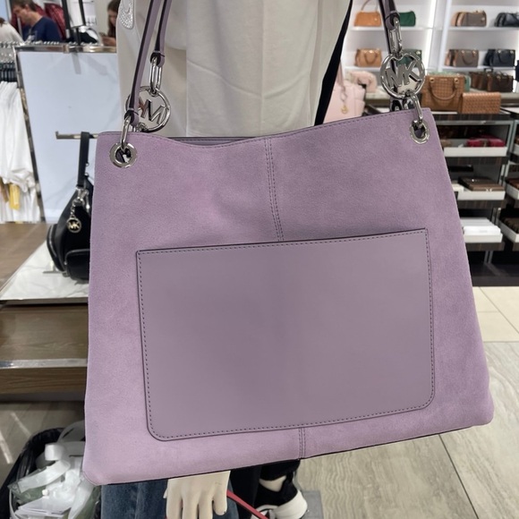 MICHAEL KORS Christina Lg Suede Triple Gasset Shoulder Tote Bg
Light Quartz 
NWT - Picture 14 of 16